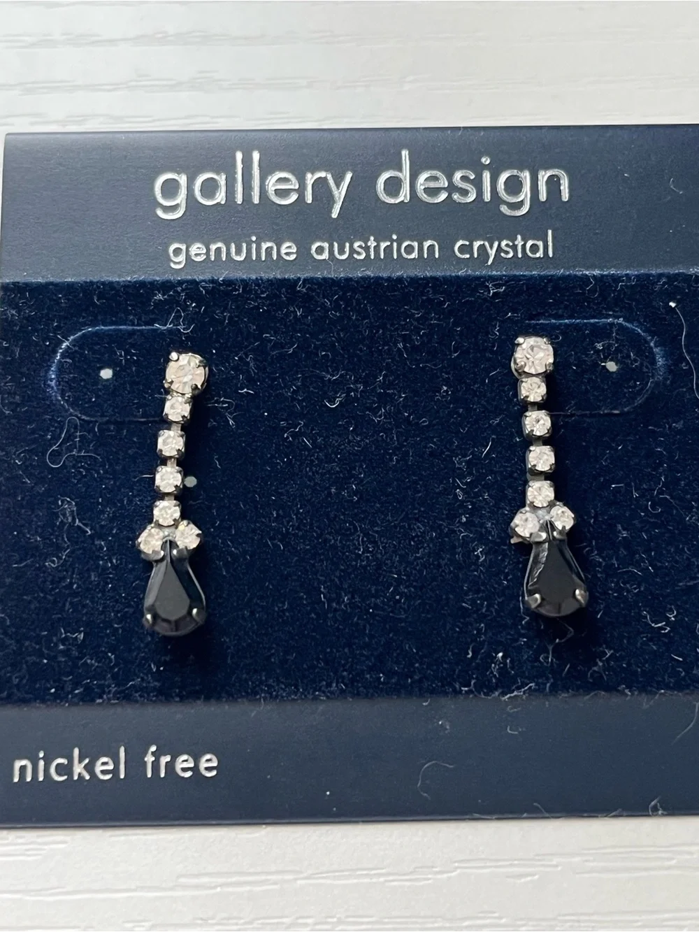 Resort Boutique Earring Lot 4 Pairs Mint Chandelier Austrian Crystal Black Studs